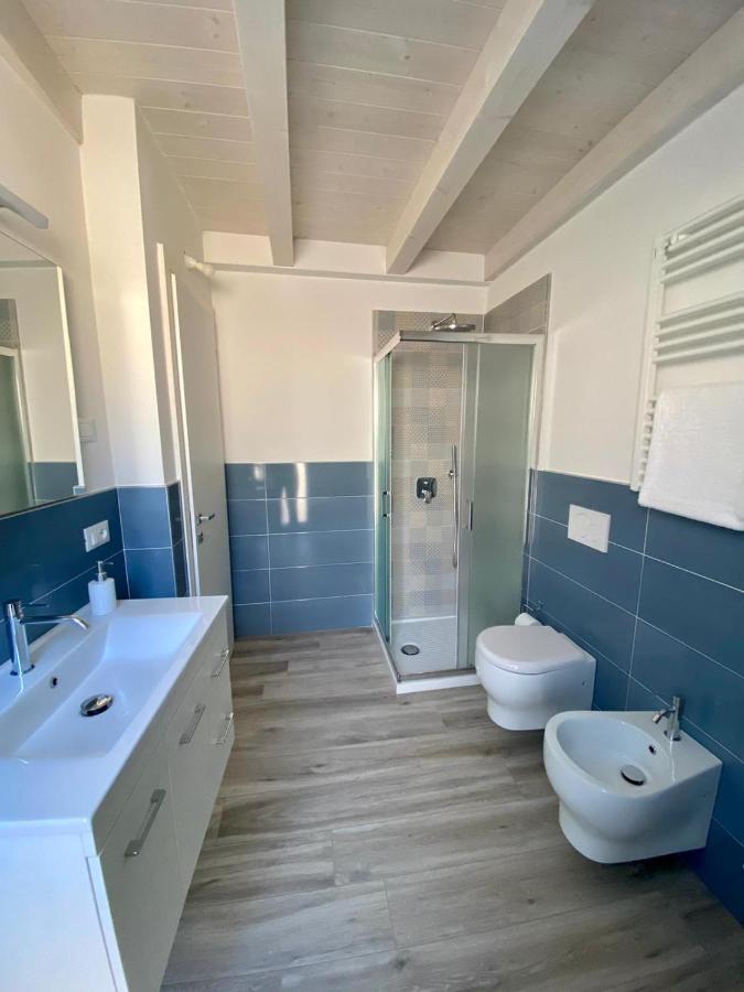 Appartamenti Le Tre Rose Torbole Sul Garda Exterior foto